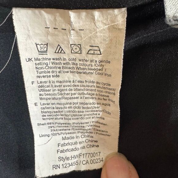 Halston Black Open Front Blazer Jacket | Size 8 | Longline Minimalist - Picture 8 of 11